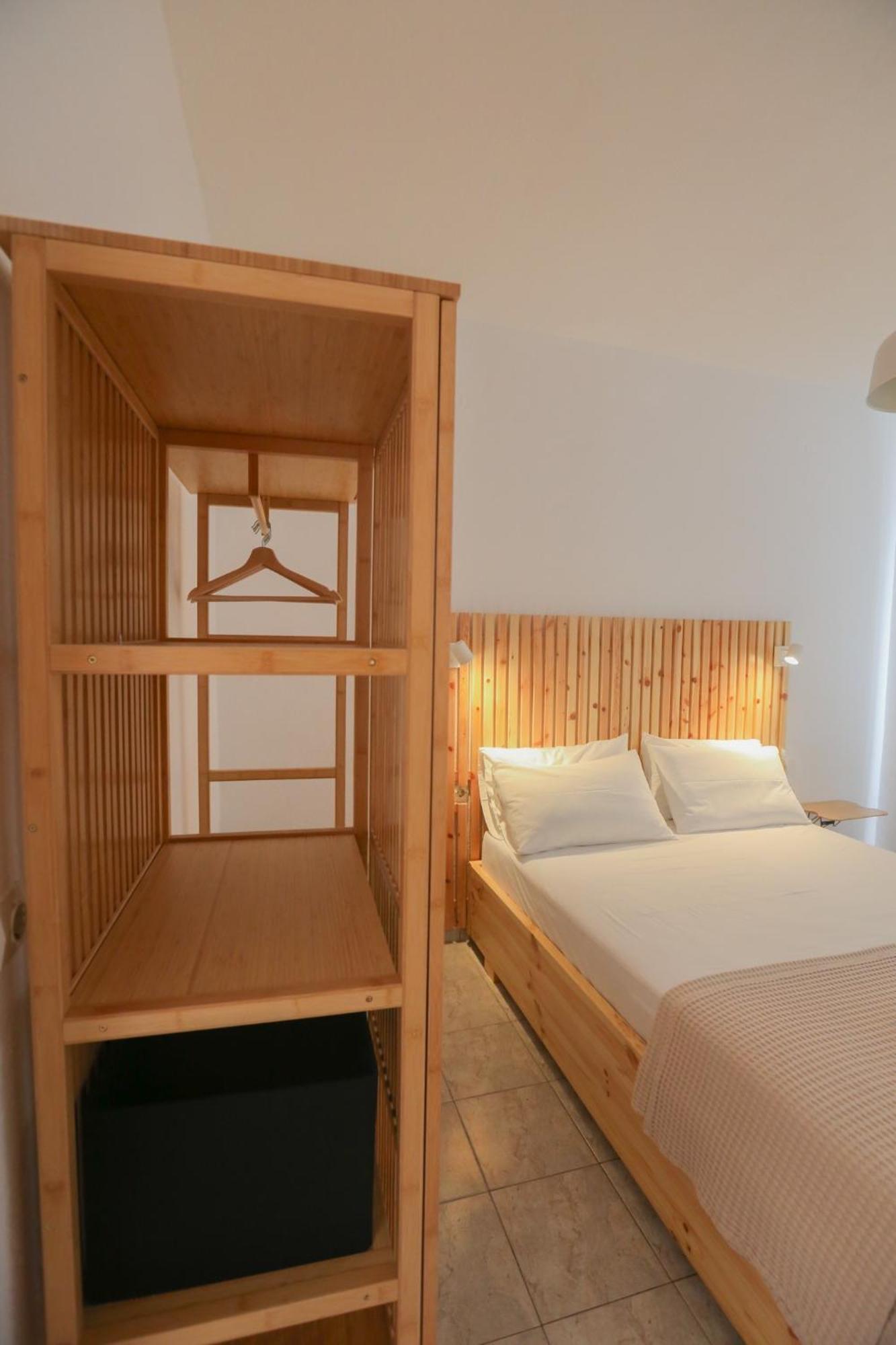 Nona'S Rooms Himare Buitenkant foto