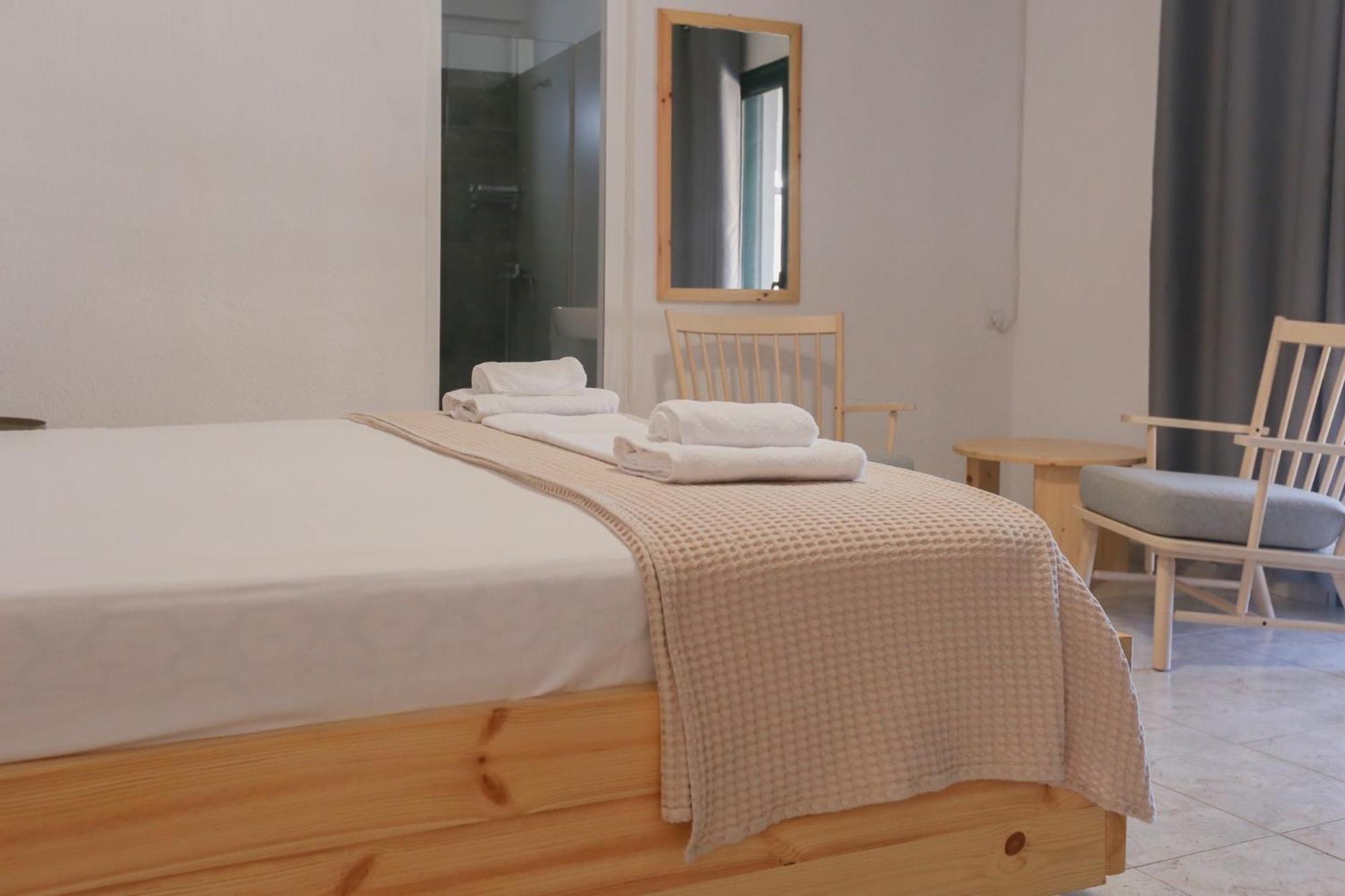 Nona'S Rooms Himare Buitenkant foto