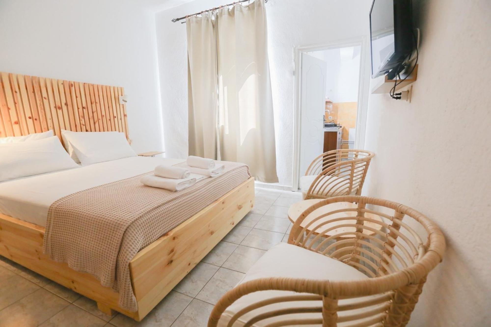 Nona'S Rooms Himare Buitenkant foto