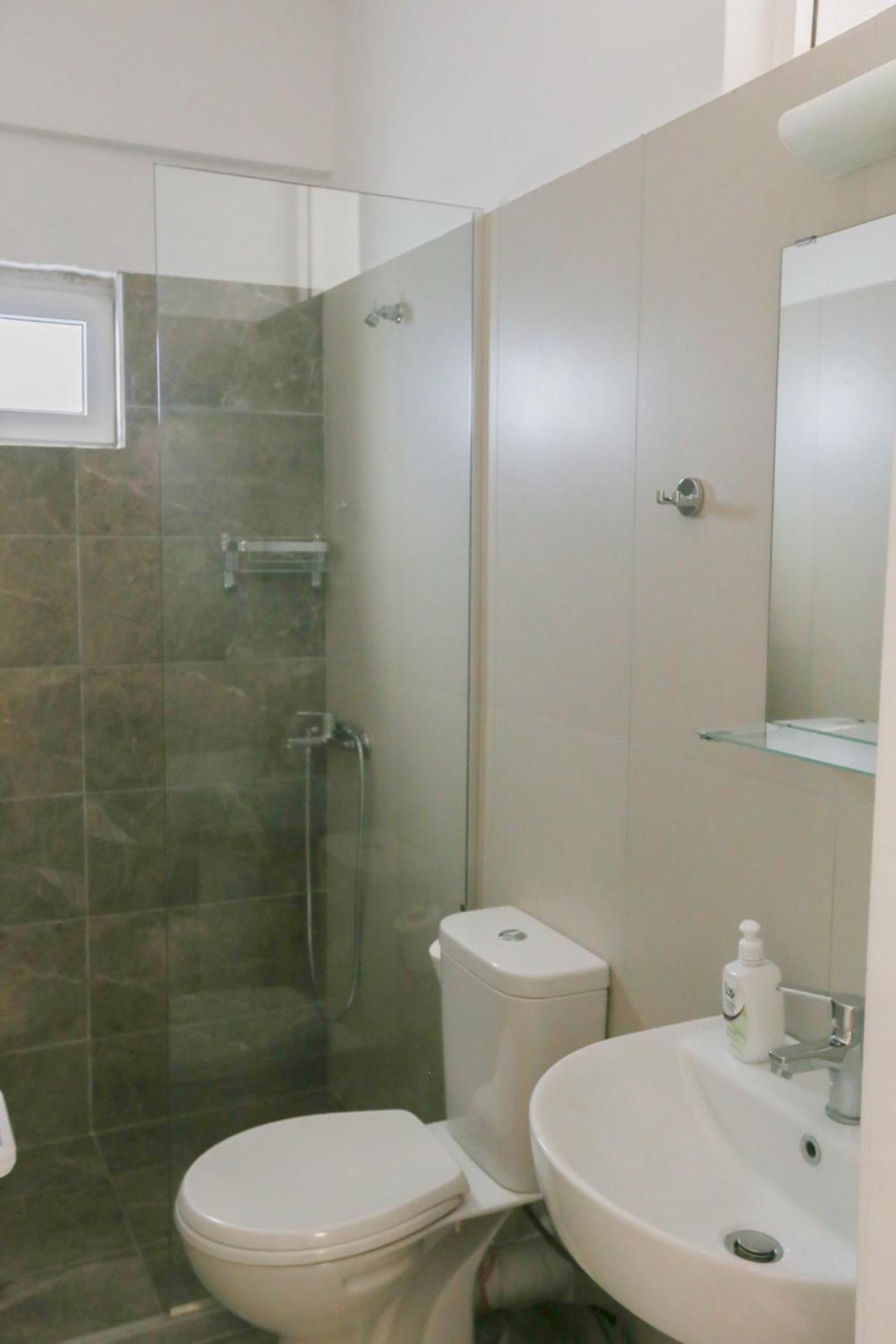 Nona'S Rooms Himare Buitenkant foto
