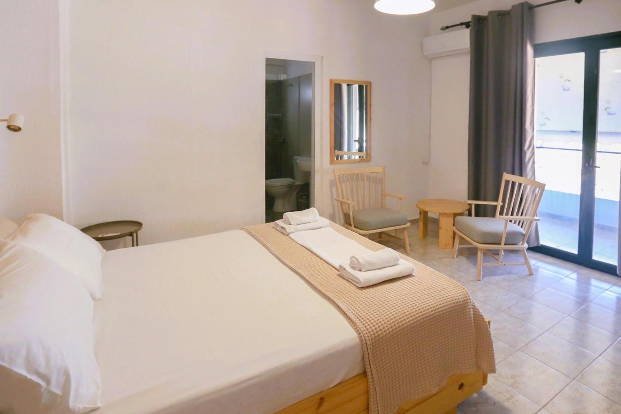 Nona'S Rooms Himare Buitenkant foto