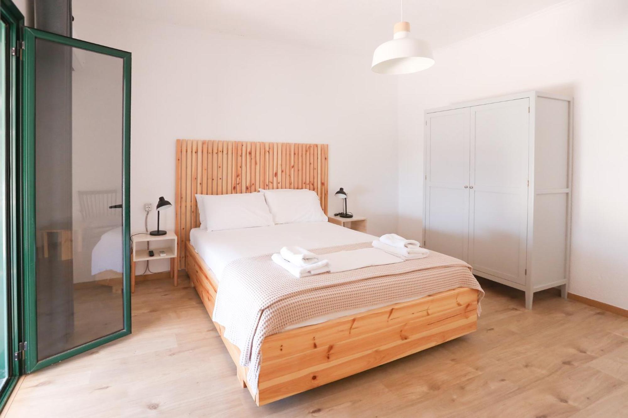 Nona'S Rooms Himare Buitenkant foto
